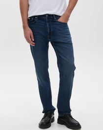 Джинсы STANDARD STRAIGHT
