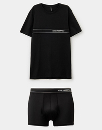 Футболка и трусы