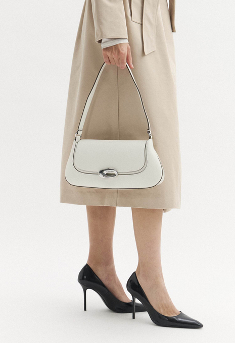 Сумка ENGRAVED FLAP