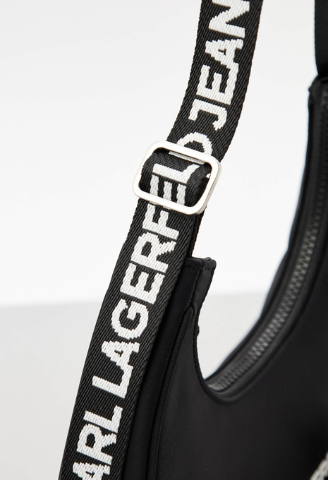 Сумка ESSENTIAL NYLON