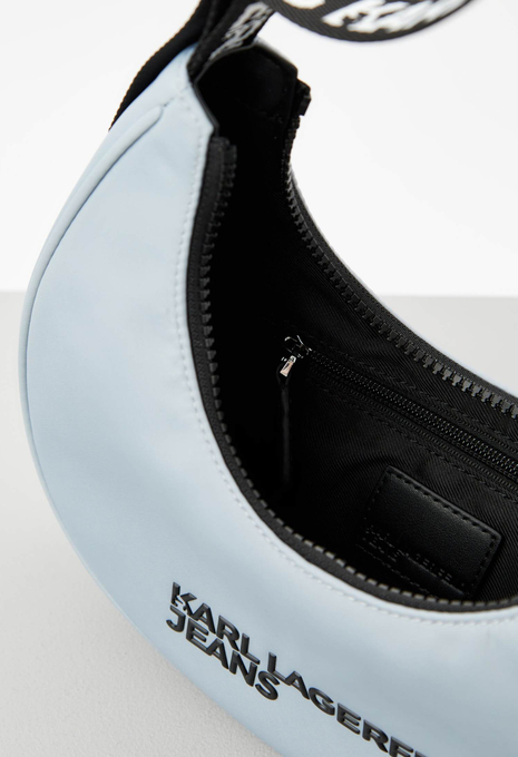 Сумка ESSENTIAL NYLON