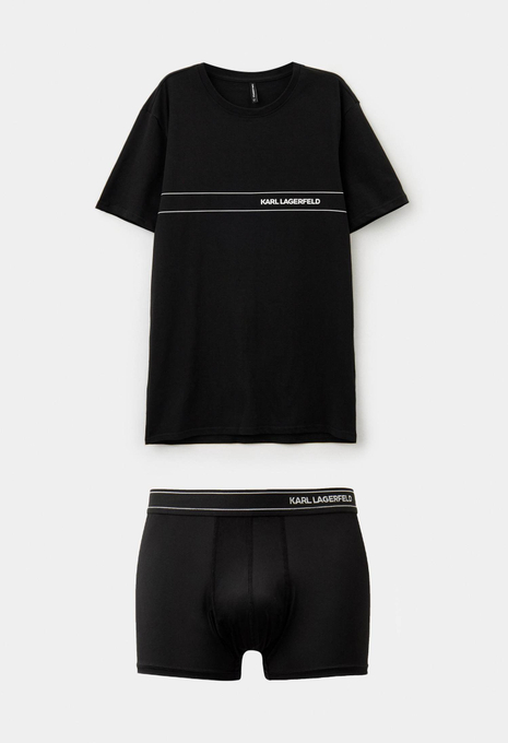 Футболка и трусы