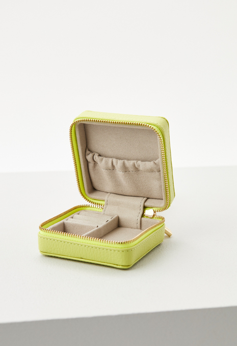 Шкатулка для украшений