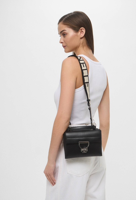 Сумка ARLETTIS SIGNATURE