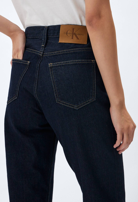 Джинсы MOM JEAN