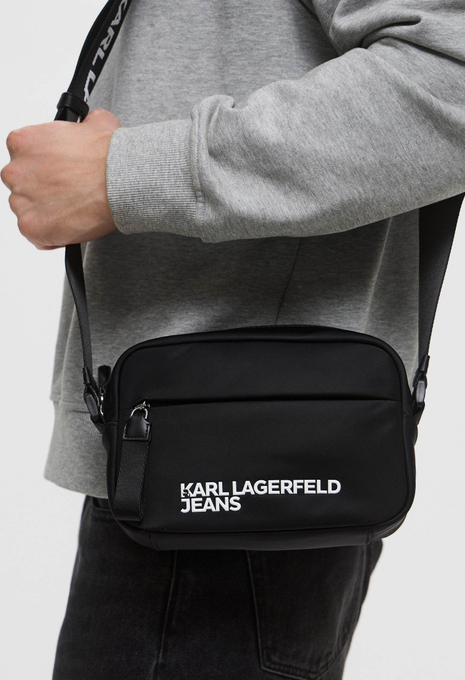 Сумка ESSENTIAL NYLON