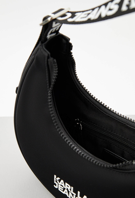 Сумка ESSENTIAL NYLON