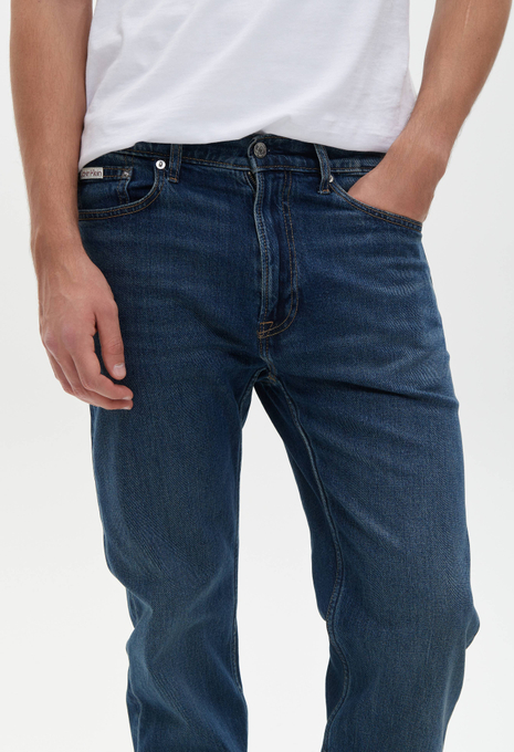 Джинсы STANDARD STRAIGHT