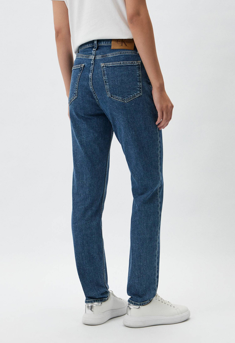 Джинсы MOM JEAN