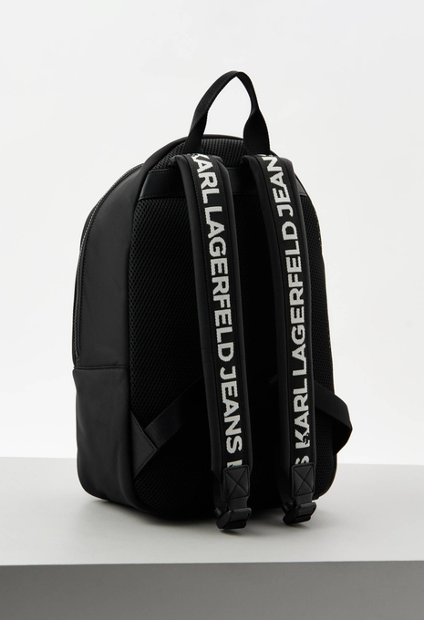 Рюкзак ESSENTIAL NYLON