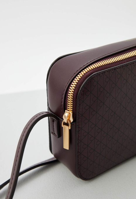 Сумка EMBLEM ELONGATED