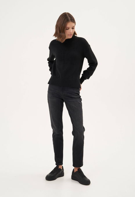 Джинсы MOM JEAN