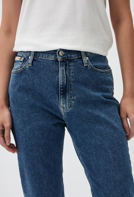 Джинсы MOM JEAN