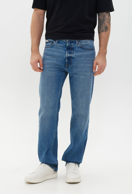 Джинсы STANDARD STRAIGHT
