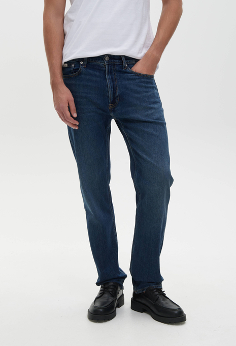 Джинсы STANDARD STRAIGHT
