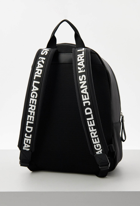 Рюкзак ESSENTIAL NYLON