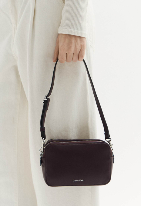 Сумка WEBBING DOUBLE STRAP