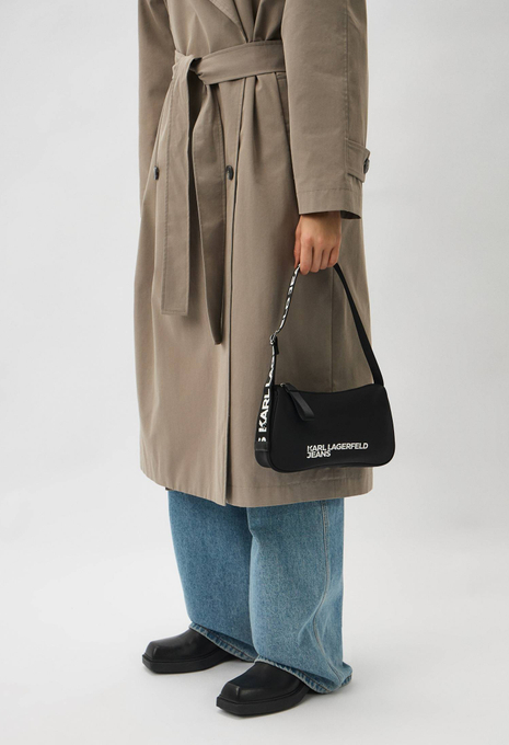 Сумка ESSENTIAL