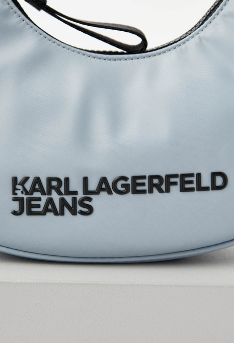 Сумка ESSENTIAL NYLON